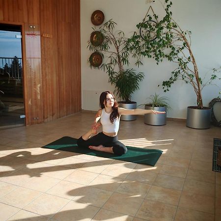 Pohorje Village Wellbeing Resort - Wellness & Spa Hotel Bolfenk 마리보르 외부 사진